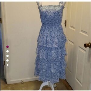 Lucy Paris TIERED MIDI dress size medium Smocked Floral